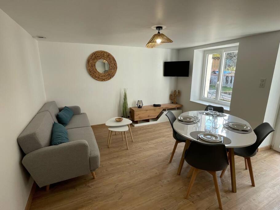 Logement Idealement Situe Sur La Voie Verte Celles-sur-Plaine Exterior photo